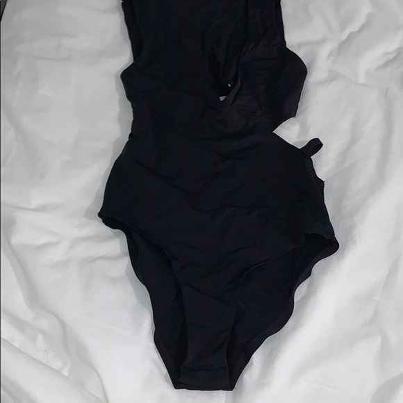 Open-back Bodysuit. - Picture 2 of 4